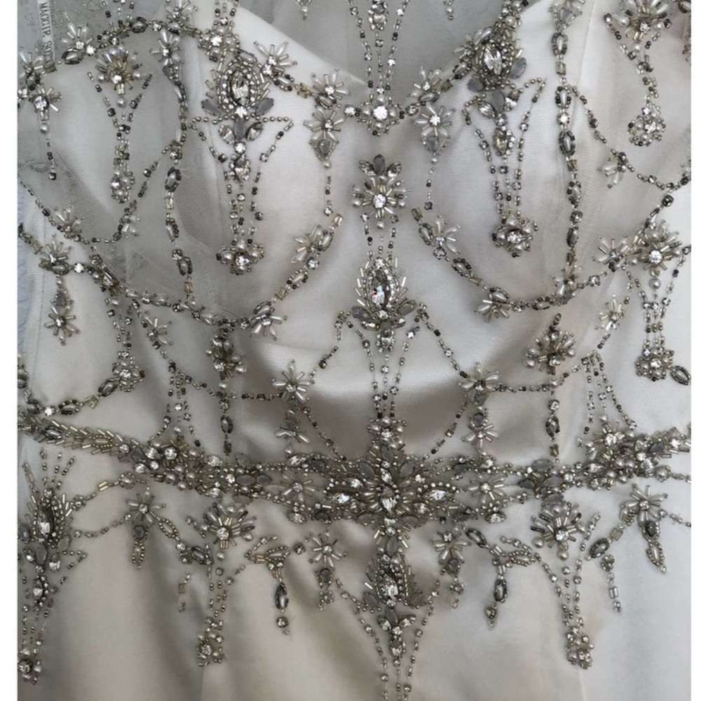 Maggie Sottero Alabaster Leandra Marie Dress - 10 - Picture 10 of 11